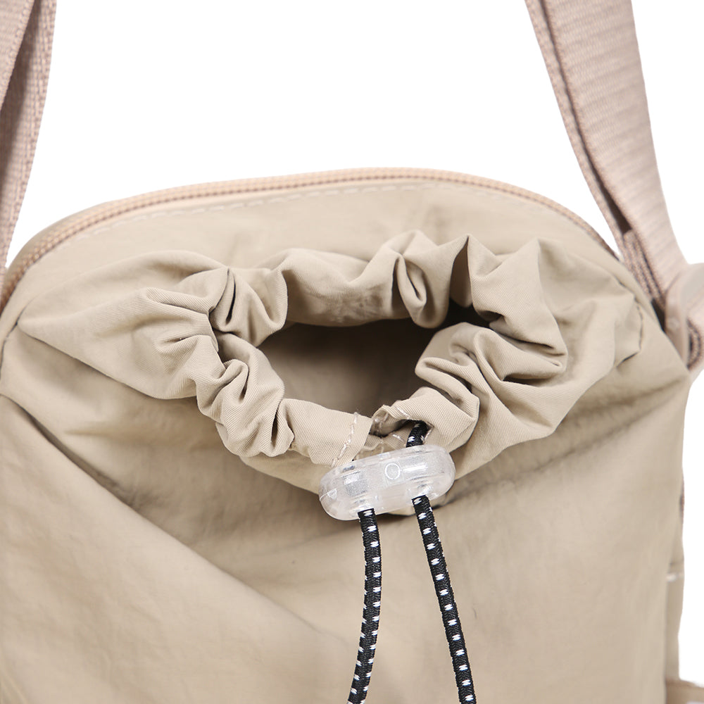 (Durlapue) nylon material, lightweight small crossbody bag, fashionable drawstring shoulder bag