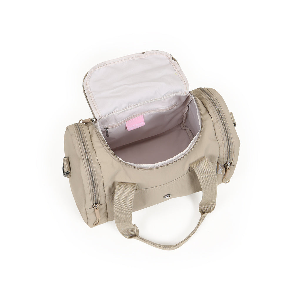 【Durlapue】Nylon waterproof large capacity gym messenger bag stylish simple portable handbag