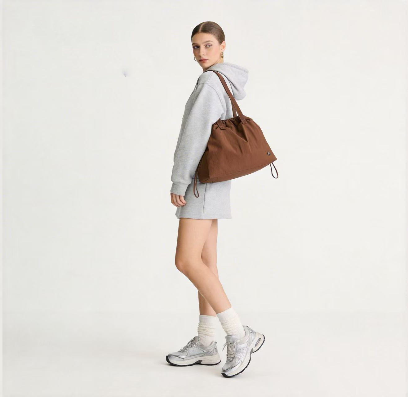 【Durlapue】 large capacity drawstring tote bag multi functional shoulder bag suitable for everyday carry.