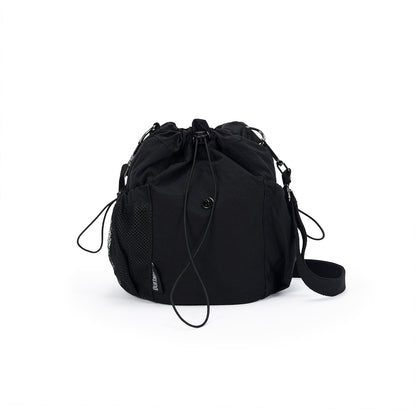 (Durlapue) Nylon material men's and women's fashionable bucket bag, lightweight drawstring crossbody bag